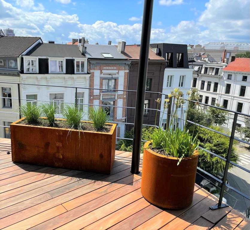 Bac à plantes Artesa avec fond
