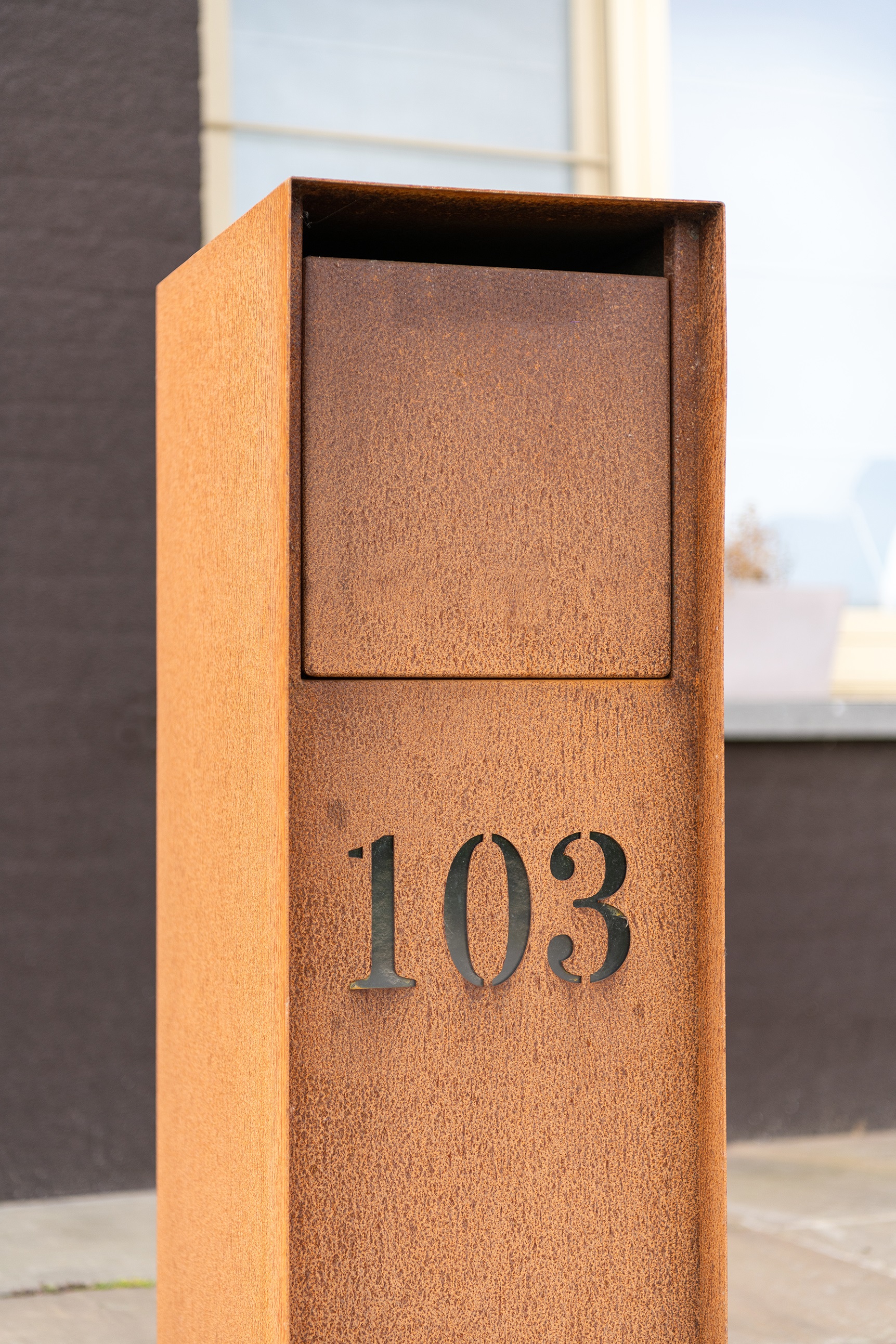 Boîte aux lettres à colis Pakun