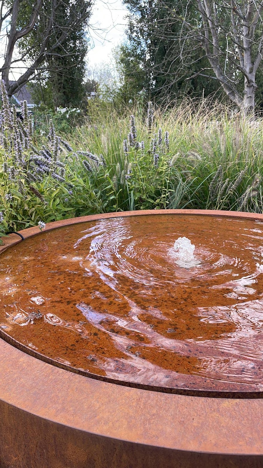 Ronde watertafel van Geroba