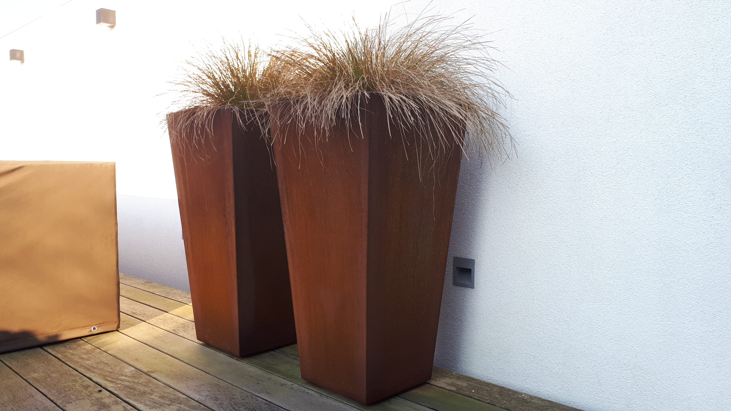 Jardinière en acier corten